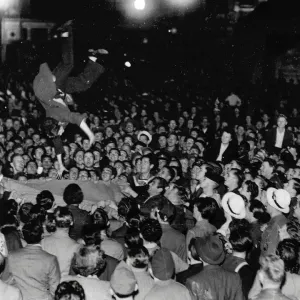 VJ Day Crowds VJ Day Crowds