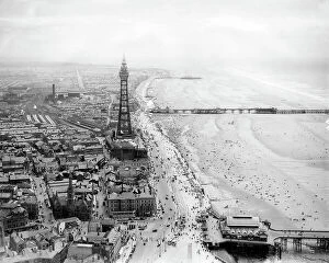 Town and Country Collection: An aerial view of Blackpool, 1935