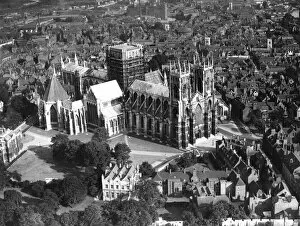 Images Dated 9th October 2019: Aerial view of York Minster - 1935