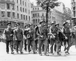 Britain at War Collection: Australian troops marching