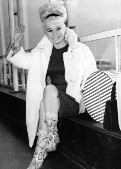 Black And White Prints: Barbara Windsor in 1965