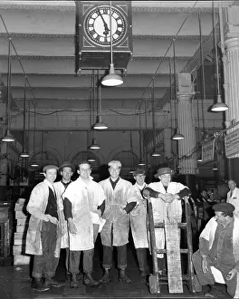 London Prints: Billingsgate market porters in London 1965