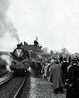 Locomotives Prints: Bluebell train leaves East Grinstead station for Lewes on its final journey