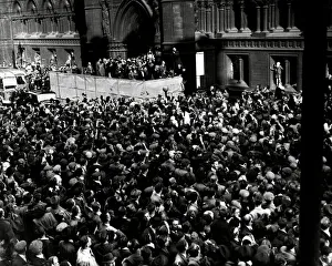 Forties Prints: Bradford Northern arrive home with the Rugby League Cup 1949