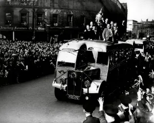 Forties Prints: Bradford Northern with the Rugby League Cup 1949