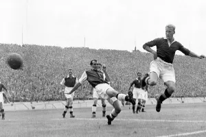 Chelsea F.C Prints: Chelsea v Arsenal, 1st division match at Stamford Bridge 1949