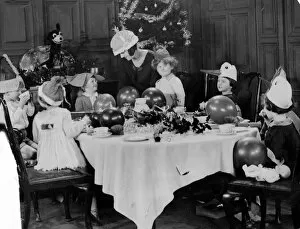 Christmas Past Collection: Christmas dinner 1925