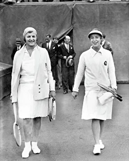Contesse Fermo Murari della Corte Braei, nee Cilly Aussem, tennis player with Betty Nuthall (l) walking out onto court for the womens single final at the French Lawn Tennis Championships 1931