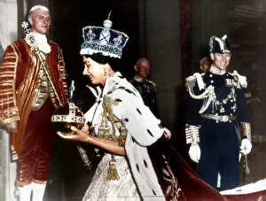 Images Dated 15th July 2022: Coronation smiles