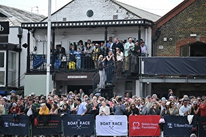 Soul Of Sport Prints: Crowds on the banks of the Thames