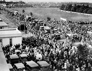Aircraft Prints: Crowds gather near Croydon aerodrome to welcome Amy Johnsons homecoming from Australia 1930