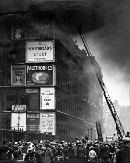London Prints: Crowds watching firemen deal with a warehouse fire in Newington Butts