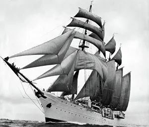 Ships Prints: The four-masted ship Esmeralda