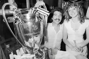 Champions League Football Prints: Graeme Souness with Miss World, Mary Stavin and the European Cup