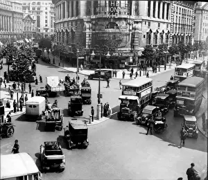 London Prints: Gyratory traffic system at the Strand and Aldwych. 1931