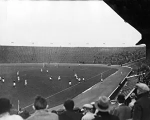 Football Grounds and Crowds Collection: Hampden Park 1934