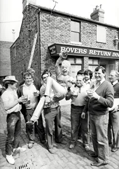 Actors Prints: Julie Goodyear on the set of Coronation Street at the Topping out ceremony of the New Rovers Return