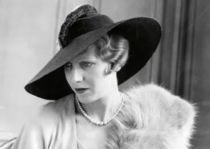 Large 1930s hat