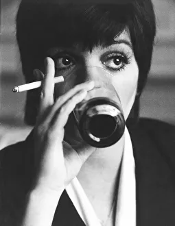 Black And White Prints: Liza Minnelli in 1979