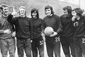 Manchester United Collection: Manchester United F. C. footballers, (L-R): Alex Stepney, Denis Law, George Best, Ian Moore