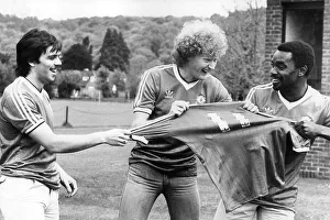 Manchester United Prints: Manchester United players L-R: Alan Davies