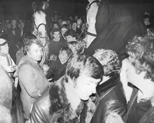 Mounted police escort Man Utd manager Tommy Docherty 1978