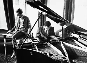 Mail Newspapers Prints: Muhammad Ali at the piano