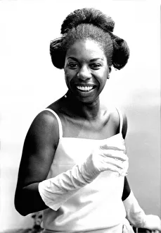 Mail Newspapers Prints: Nina Simone in 1965