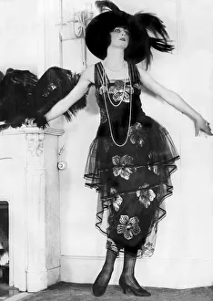 Fashions From The 1930s Prints: Paris Fashion 1919