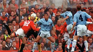 Man City V Man Utd Prints: Paul Scholes scores