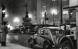 Images Dated 20th August 2018: Piccadilly Circus 1937
