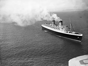 The Queen Elizabeth ocean liner at sea