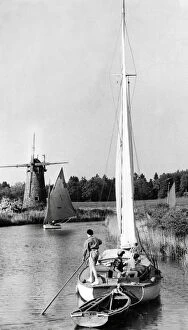 Town and Country Collection: Sailing on the Norfolk Broads