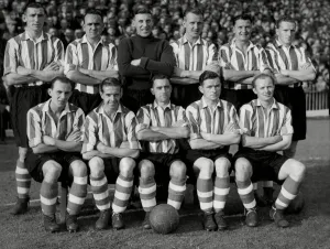 Forties Prints: Sheffield United team group 1947