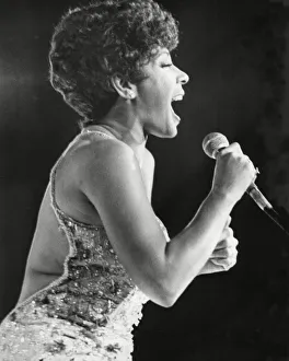 Singers Prints: Shirley Bassey