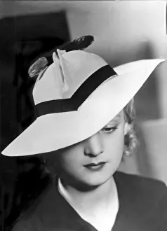 Fashions From The 1930s Prints: Smart 1930s hat