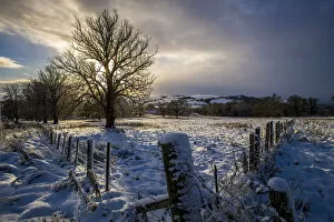 Colour pictures Collection: Snow in the Highlands