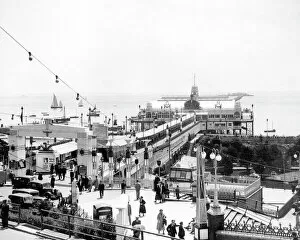 Town and Country Collection: Southend Pier 1937