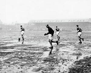 Images Dated 23rd January 2024: Southend United v Manchester City (0-1) FA Cup 4th round at Roots Hall 1956