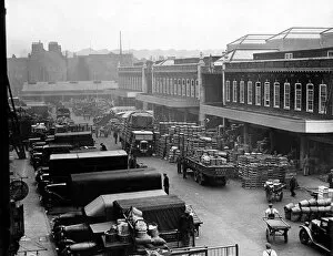 Images Dated 15th August 2018: Spitalfields market in 1936