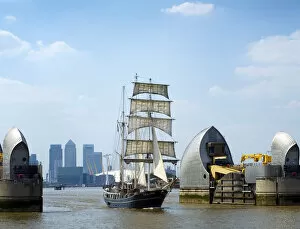 Colour pictures Collection: Tall ships sailing through the Thames Barrier