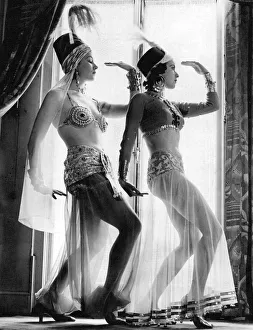 Thirties Prints: Thirties Cabaret Dancers