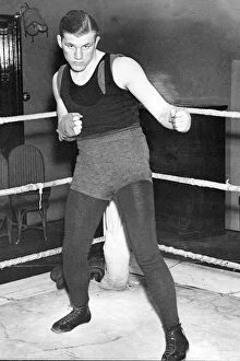 Images Dated 11th August 2020: Tommy Farr in 1936