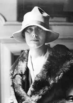 Fashions From The 1930s Prints: Twenties soft felt hat
