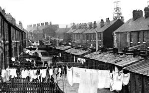 Yorkshire Prints: Washing lines in Thurnscoe