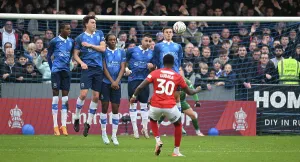 Photo Spotlight Prints: Wealdstone fc v Wycombe Wanderers, FA Cup 2nd round