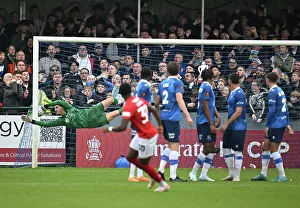 Photo Spotlight Prints: Wealdstone fc v Wycombe Wanderers, FA Cup 2nd round