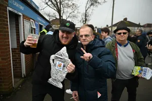 Photo Spotlight Prints: Wealdstone fc v Wycombe Wanderers, FA Cup 2nd round