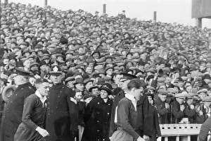 Rugby Union Prints: The Welsh Team take to the field for the International against Scotland at Cardiff 1931