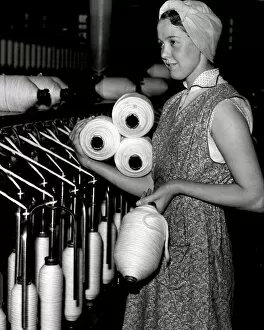 Images Dated 9th April 2021: A women worker at a cotton factory